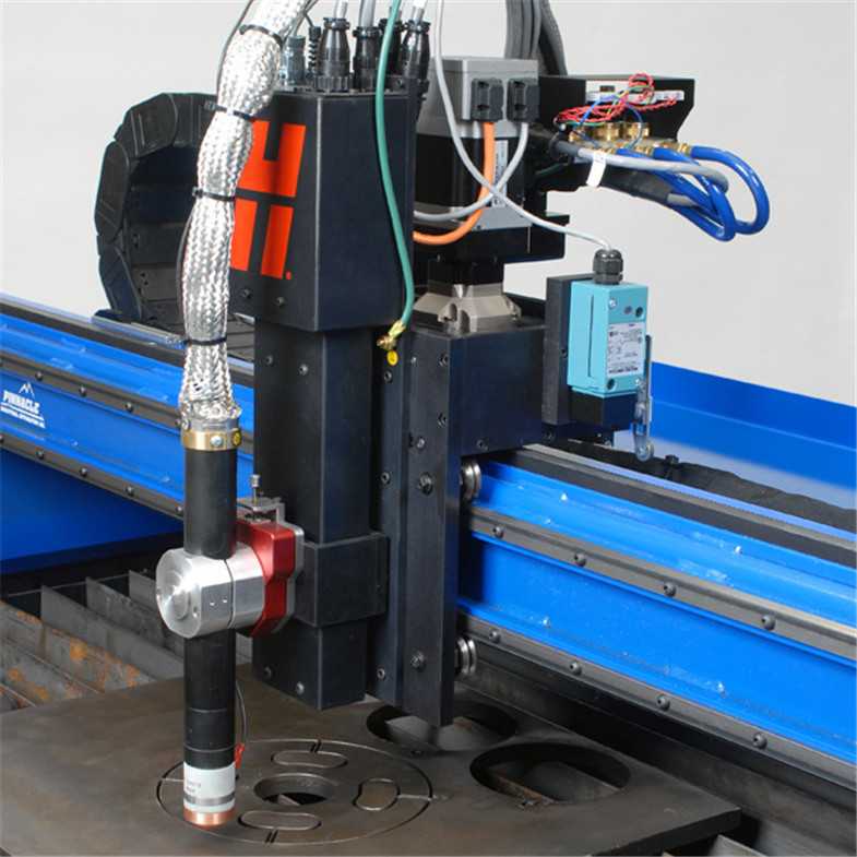 Máquina cortadora de plasma y llama de rendimiento estable horizontal de tipo hidráulico para estructura de acero