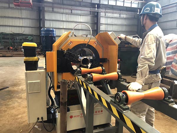 Máquina biseladora de extremo de tubería de alta velocidad CNC para fabricación de carretes de tubería