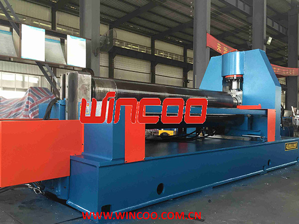 Máquina laminadora de placas hidráulica simétrica de tres rodillos